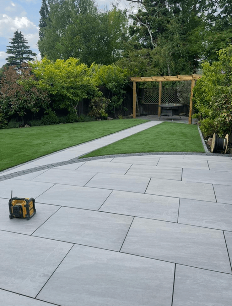 Garden services in Droylsden